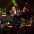 Penampilan Calvin Jeremy di Konser Wouter Hamel Jakarta