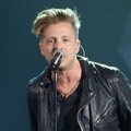 OneRepublic Tampil Nyanyikan Lagu 'Counting Stars'