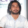 Reza Rahadian Saat Ditemui di Kawasan Tebet, Jakarta Selatan