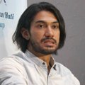 Reza Rahadian Saat Ditemui di Kawasan Tebet, Jakarta Selatan