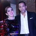 Syahrini Memperkenalkan Teman Duetnya, Maruli Tampubolon