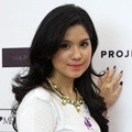 Annisa Pohan Gelar Bazar Pakaian untuk Amal