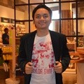 Calvin Jeremy di Acara Fans Gathering Konser Taylor Swift