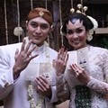Demian Aditya Menikahi Sara Wijayanto