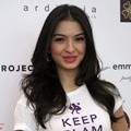 Raline Shah Ditemui di Acara Bazar Pakaian Yayasan Tunggadewi untuk Dana Pendidikan Anak