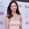 Kwon Yuri Girls' Generation di Red Carpet Baeksang Art Awards 2014
