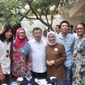 Ivan, Abdee, Bunda Iffet, Jusuf Kalla, Mufidah Kalla, Bimbim dan Jajang C. Noer Berfoto Bersama