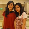 Sheryl Sheinafia dan Ashilla Zee di Konser Taylor Swift 'Red Tour in Jakarta'