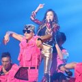 Aksi Sandara Park 2NE1 di Konser 'All or Nothing' Jakarta