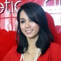 Mira Asmara Launching Klinik Kecantikan Gloskin
