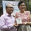 Nindy Launching Album 'Cinta Yang Baru'
