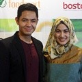 Dude dan Alyssa dalam Event Launching Kerjasama Infaq via Kasir