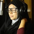 Dewi Sandra Saat Rekaman Single 'Aku Pulang'