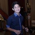 Teuku Rassya Saat Jumpa Pers Program Ramadhan Trans7