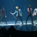 SHINee Saat Naynyikan Lagu 'Dream Girl'