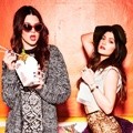 Kendall Jenner dan Kylie Jenner Jadi Model Sepatu Steve Madden