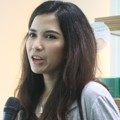 Dinda Kanya Dewi di Acara Diskusi Tentang Kecantikan Artis