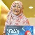 Fatin Shidqia Saat Launching Album '12 Lagu Islami Terbaik - Fatin & Friends'