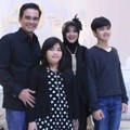 Teddy Syah dan Rina Gunawan Saat Peluncuran Buku '33 Tips Pernikahan Rina Gunawan'