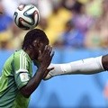 Victor Moses Kena Tendangan Paul Pogba Saat Laga Nigeria Melawan Perancis