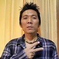 Bimbim Slank Saat Jumpa Pers Konser 'Salam Dua Jari'