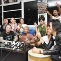 Suasana Saat Jumpa Pers Konser 'Salam Dua Jari'