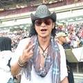 Andi /rif Turut Ramaikan Konser 'Salam 2 Jari'