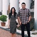Raisa dan Tulus di Museum Gajah