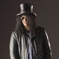 Slash Berasal dari London, Inggris