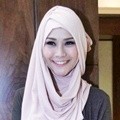 Zaskia Adya Mecca Saat Jumpa Pers Indonesia Moslem Fashion Week 2014