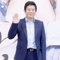 Sung Dong Il Sebagai Jo Dong Min di Serial 'It's Okay, It's Love'