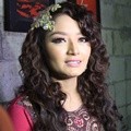 Siti Badriah Saat Ditemui di Studio Hanggar