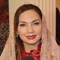 Nia Daniati di Fashion Show Royal Kaftan 'Act for Humanity'