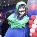 Fitri Tropica di Acara Ulang Tahun Inbek Manajemen
