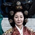 Seo Yi Sook Sebagai Ratu Chungsoo di 'Night Watchman'