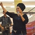 Rieka Roslan Saat Tampil di Senayan City
