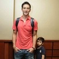 Mike Lewis di Gala Premier 'Suka-Suka Super 7 & Idola Cilik dalam Habis Gelap Menuju Terang'