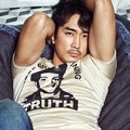 Song Seung Heon di Majalah Cosmopolitan Agustus 2014