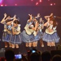 Aksi Panggung JKT48 di 'White Concert'