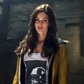 Megan Fox Sebagai April O'Neil Berusaha Selamatkan New York dari Kehancuran