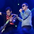 Rama dan Giring di Konser Britama Creativepreneur Berjuang