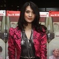 Donita di Premier Film 'Mengejar Malam Pertama'