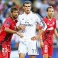 Gareth Bale Saat Berhadapan dengan Coke