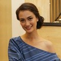 Atiqah Hasiholan di Syukuran Film 'Bulan di Atas Kuburan'