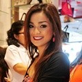 Nirina Zubir di Peluncuran Buku 'Moms and The City'