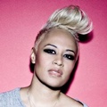 Emeli Sande Cantik dengan Riasan 'Smokey Eyes'