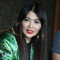 Indah Dewi Pertiwi Saat Rekaman Lagu 'Curiga'