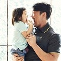 Choo Sarang dan Ayahnya di Majalah The Celebrity Edisi Mei 2014