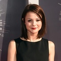 Kathryn Prescott di Red Carpet MTV Video Music Awards 2014