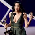Sarah Silverman Raih Piala Outstanding Writing for a Variety Special